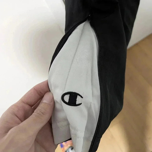 Vintage champion track pants size S - Picture 4 of 4